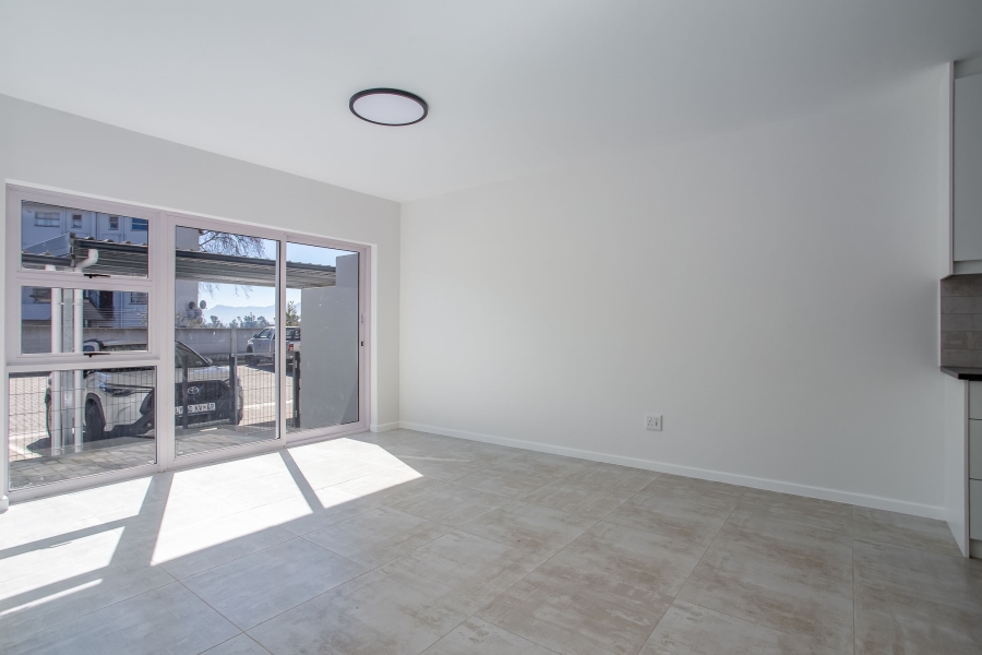 To Let 2 Bedroom Property for Rent in Honeydew Country Estate Western Cape